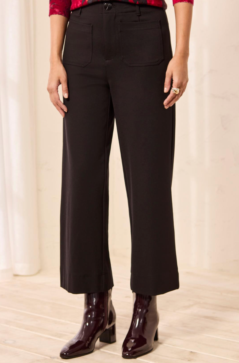 High Rise Fly Front Capri with Pockets