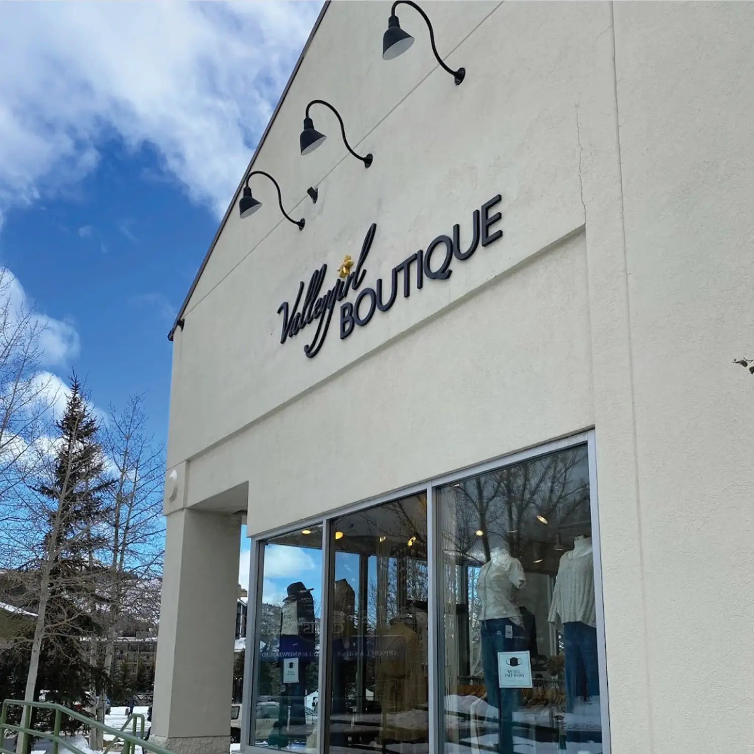 Ruby Jane Valleygirl Boutique Avon Colorado Store.