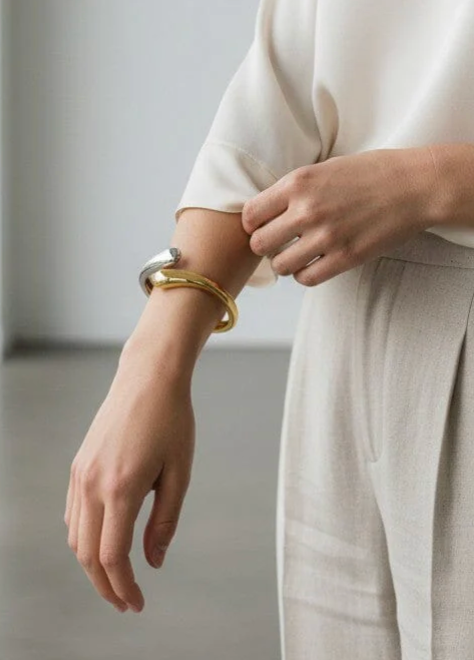 Plated Two Tone Drop Bracelet