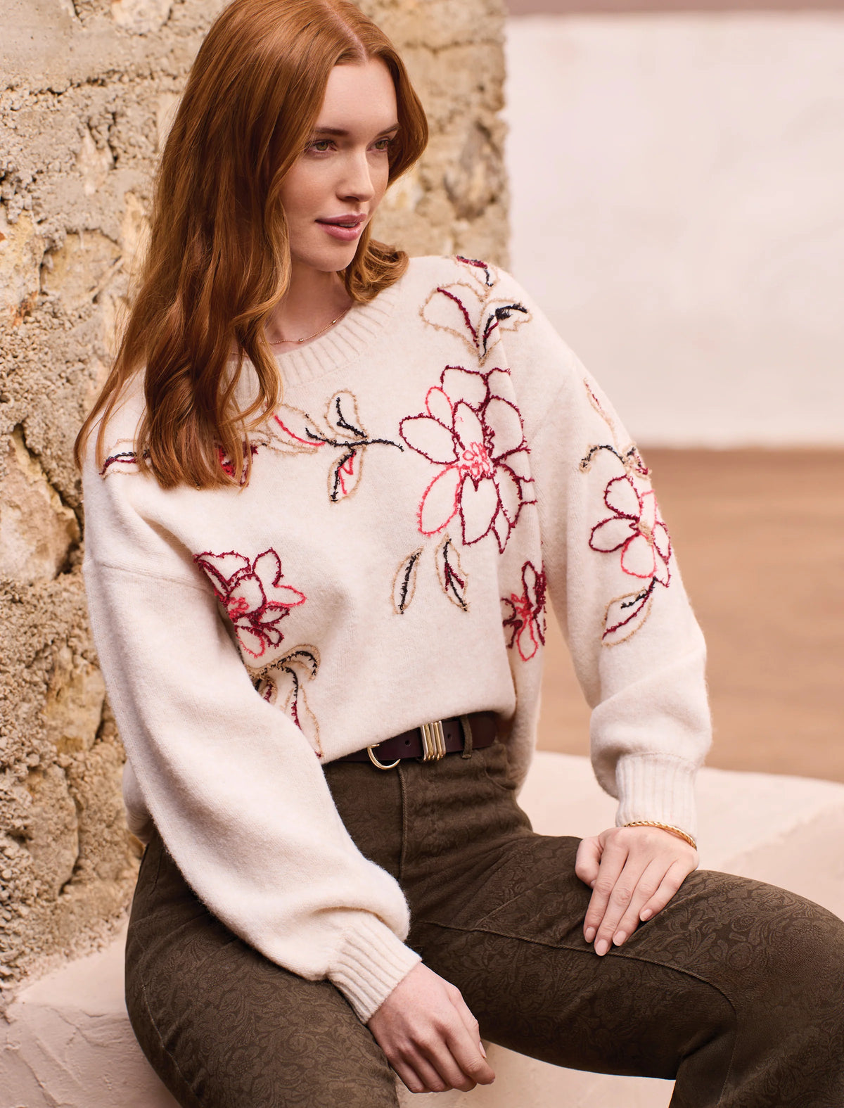 Embroidered Crew Neck Sweater - Cream Pink